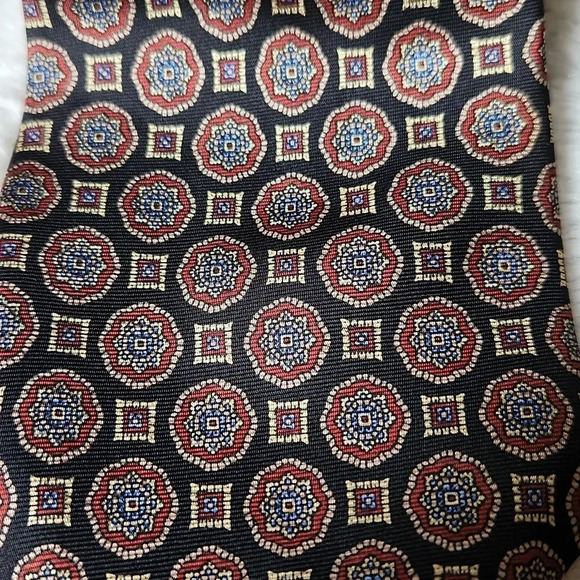 Vintage Guy Laroche Black & Red Silk Tie - Picture 3 of 8